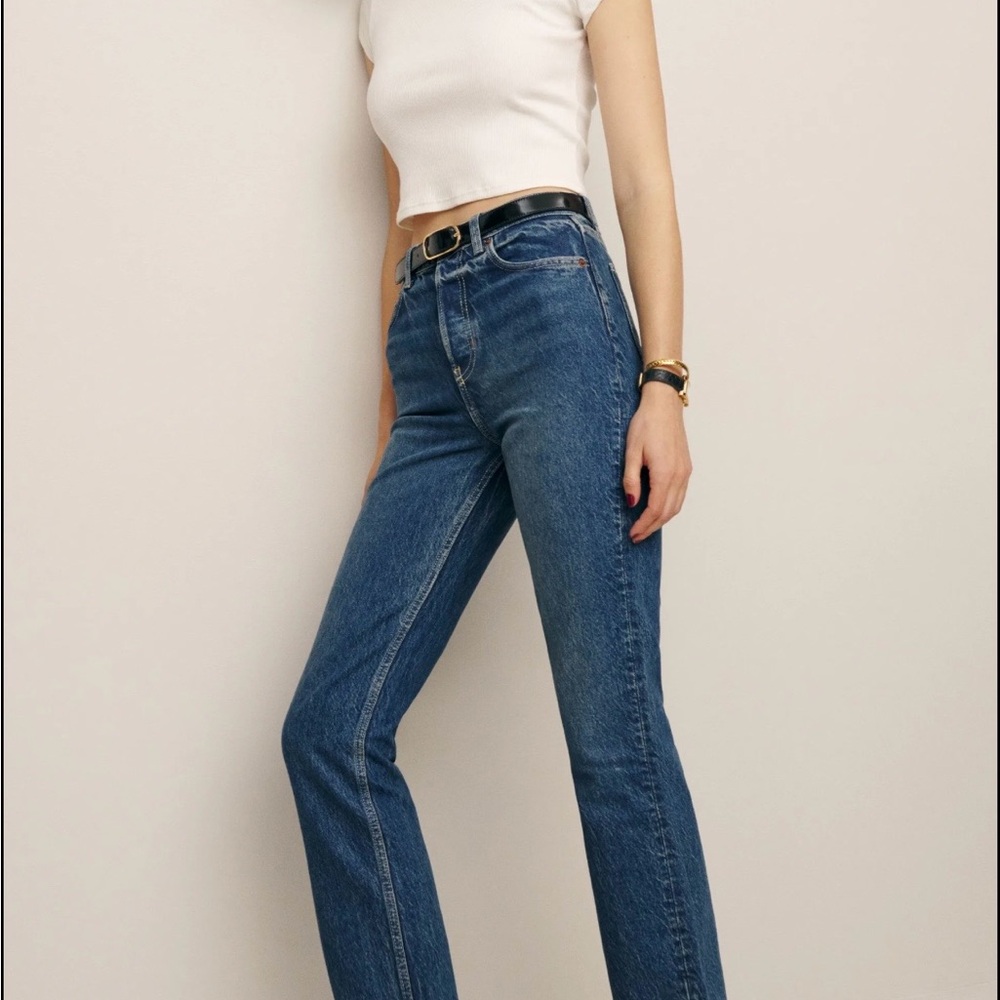 Reformation High-Rise Straight Jeans in Dark Blue Wash - Picture 2 of 11